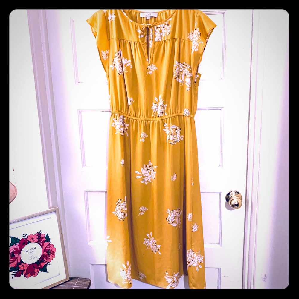 Perfect Bright and Flowy Spring Dress 🌼💐🌟